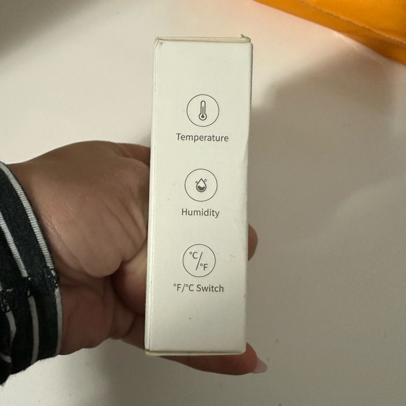 Temp Monitor for Room - Picture 3 of 3